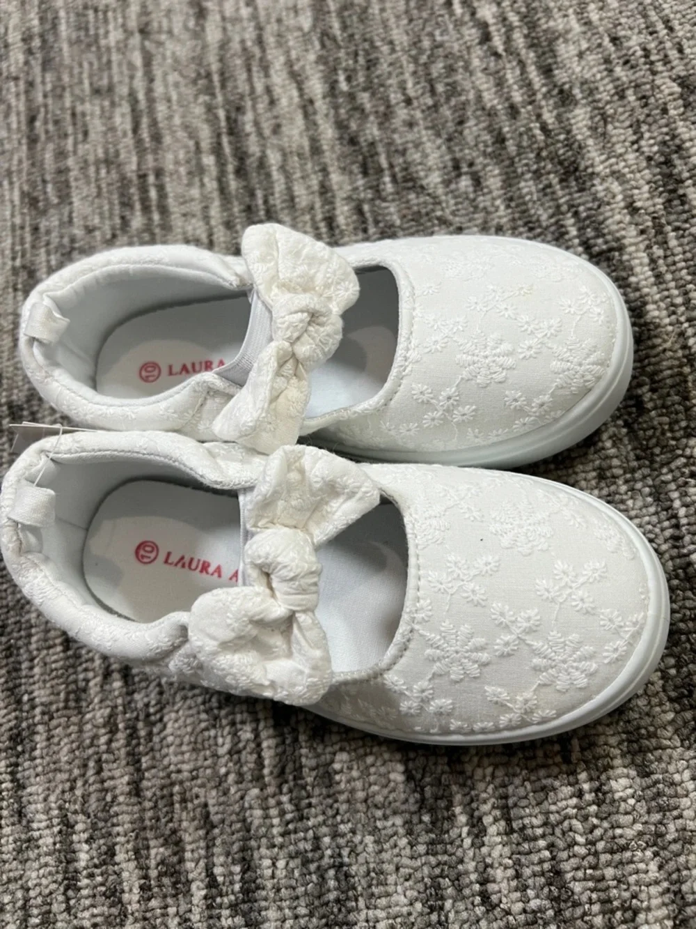 Laura Ashley MJ Style Kids Slip-On Bow Accent Sneakers Size 10